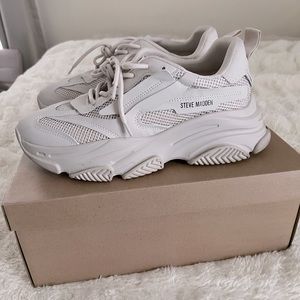 Steve Madden possession bone sneaker women's